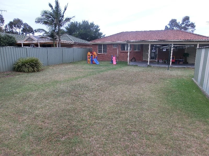 24 Paddy Miller Avenue, Currans Hill NSW 2567