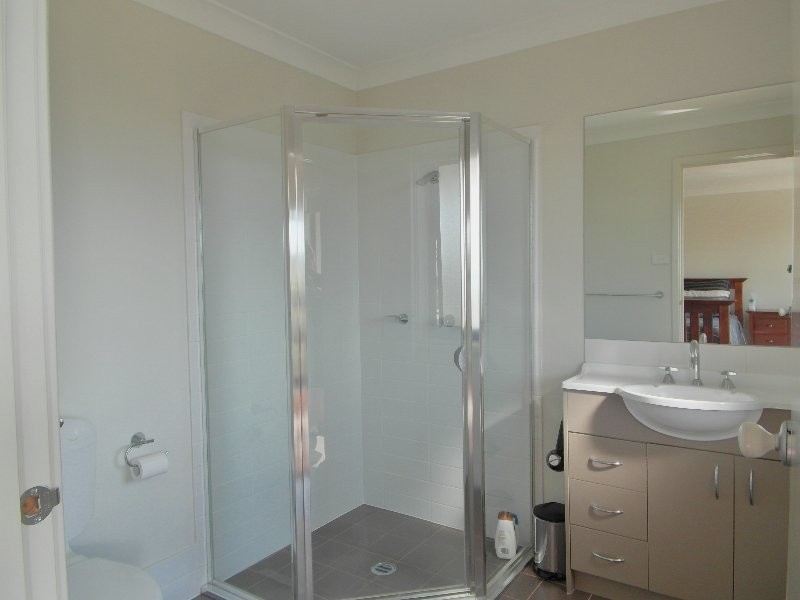 18 Gilchrist Drive, Campbelltown NSW 2560