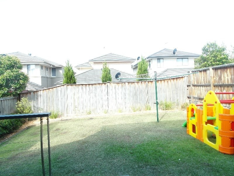 18 Gilchrist Drive, Campbelltown NSW 2560