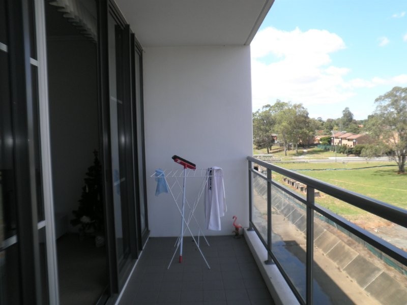 13a-541 Pembroke Road, Leumeah NSW 2560