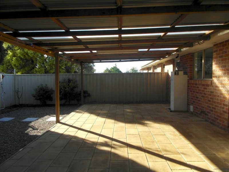 1/140 Gould Road, Eagle Vale NSW 2558