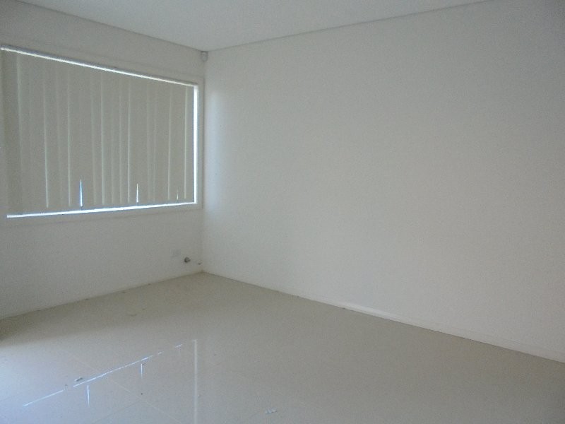 9/221A Waterworth Drive, Mount Annan NSW 2567