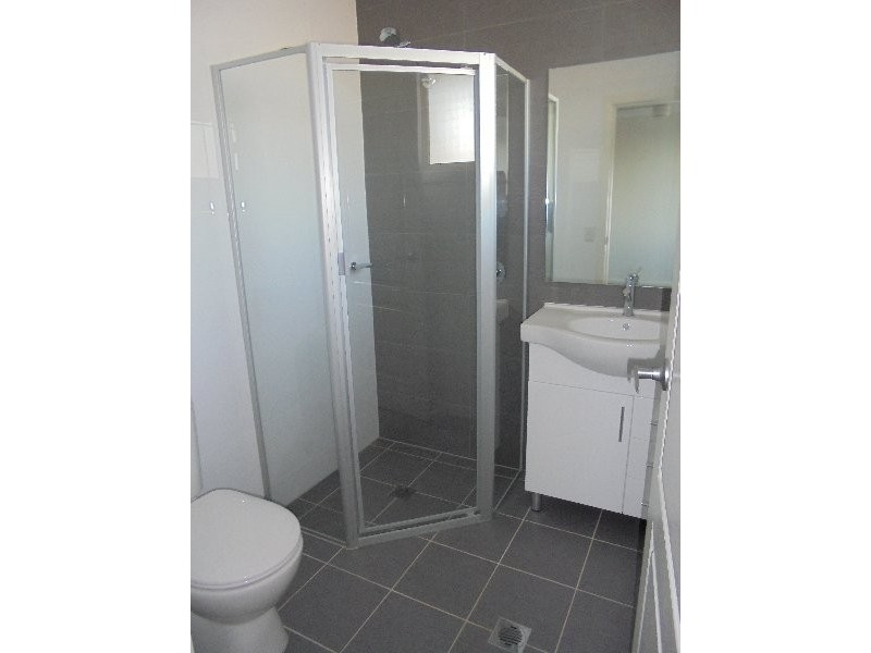 9/221A Waterworth Drive, Mount Annan NSW 2567