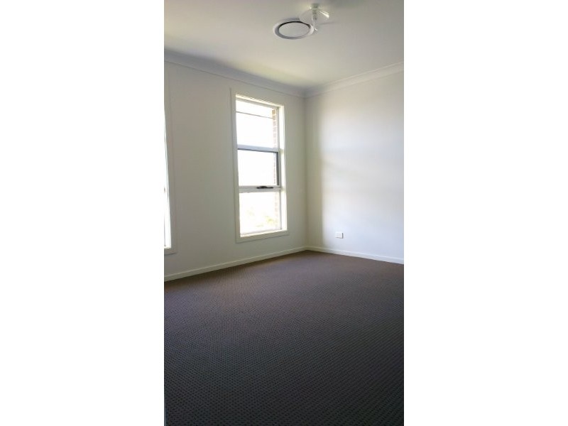 44 Ambrose Avenue, Oran Park NSW 2570