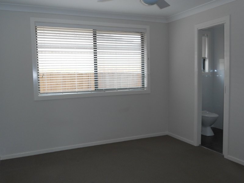 4 Dorset Street, Spring Farm NSW 2570