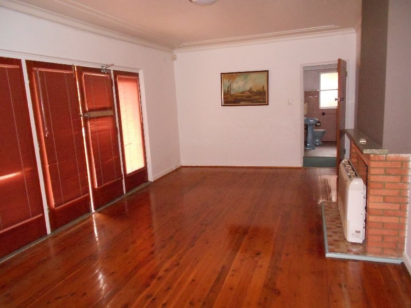 27 Elizabeth Street, Camden NSW 2570