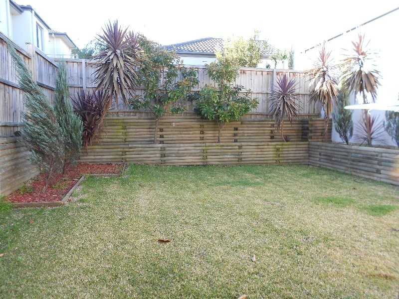 25 Minorca Circuit, Spring Farm NSW 2570