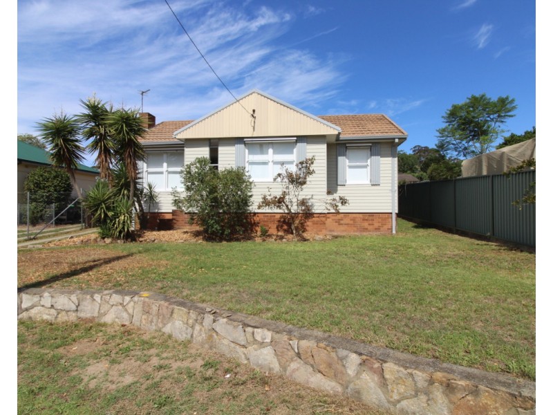 37 Burrawong Crescent, Elderslie NSW 2570