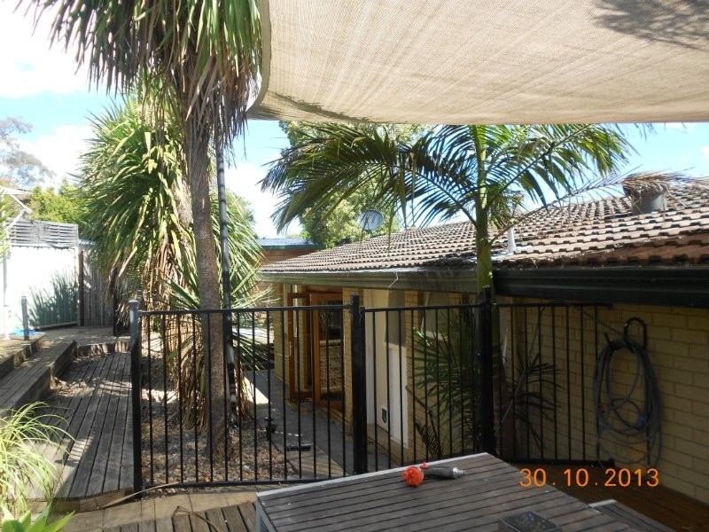 13 Bourke Place, Camden South NSW 2570
