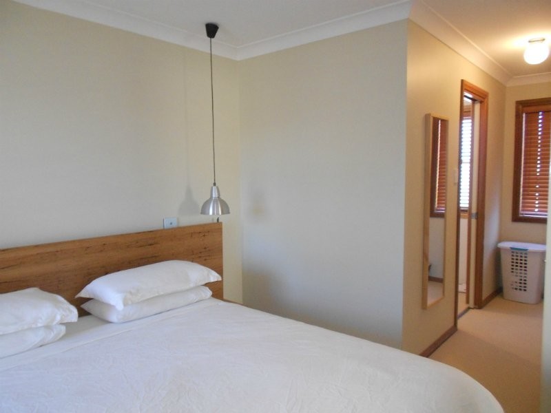 39 Reserve Circuit, Currans Hill NSW 2567