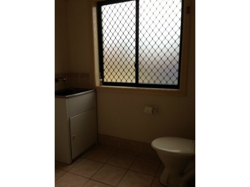 1/98 Glenfield Road, Currans Hill NSW 2567