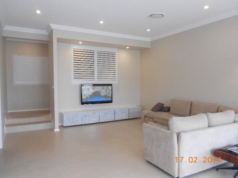 12 Agostini Circuit, Oran Park NSW 2570
