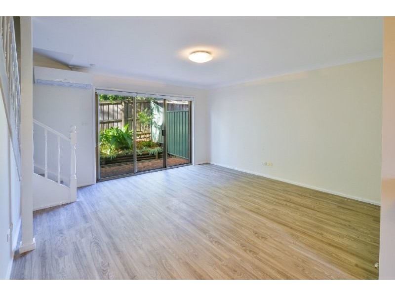 2/1-3 Broughton Street, Camden NSW 2570