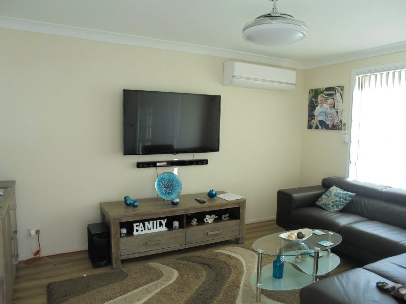 9 Gadshill Place, Rosemeadow NSW 2560