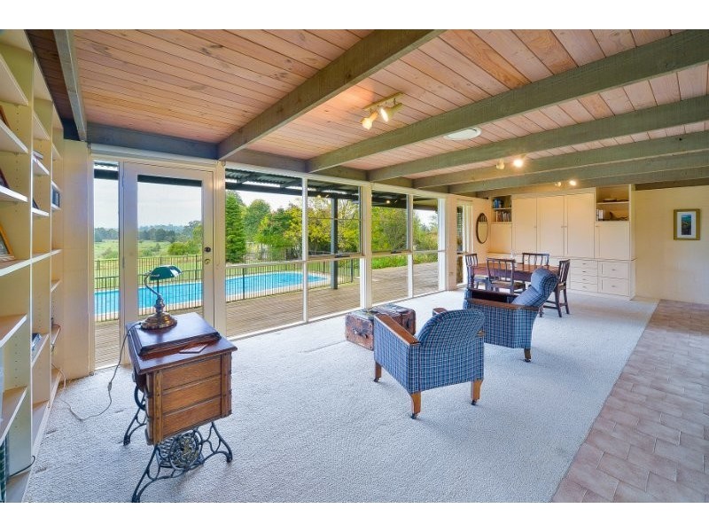 10 Caernarvon Close, Kirkham NSW 2570