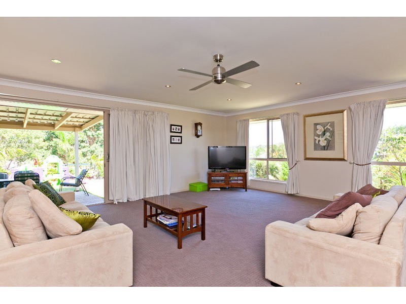 24 Montgomery Drive, Wellington Point QLD 4160