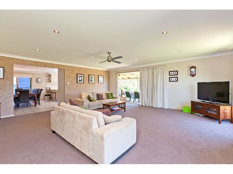 24 Montgomery Drive, Wellington Point QLD 4160