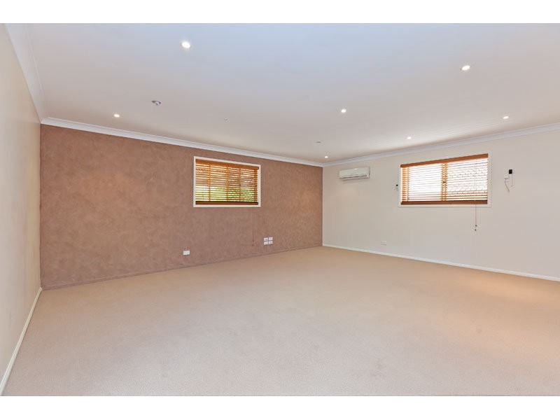 5 Horton Place, Wellington Point QLD 4160