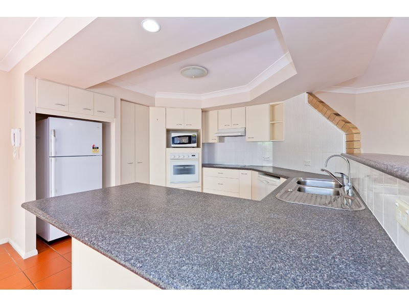 5 Horton Place, Wellington Point QLD 4160