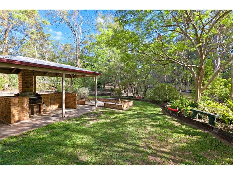 249 Avalon Road, Sheldon QLD 4157