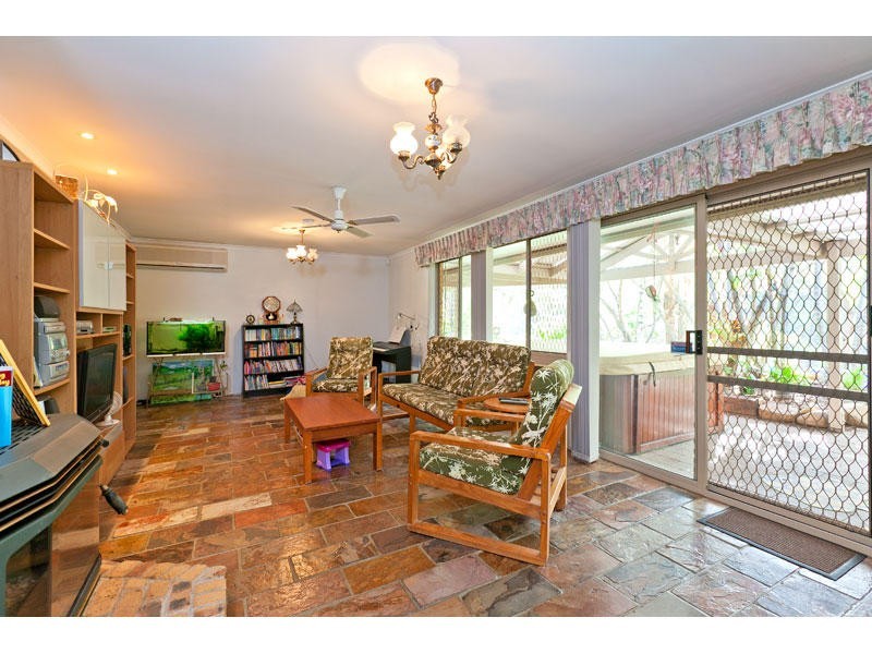 249 Avalon Road, Sheldon QLD 4157