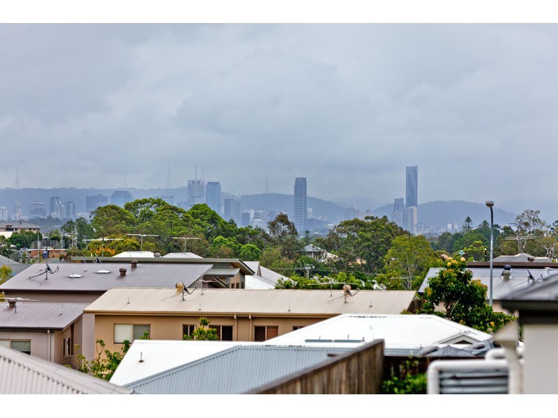 2 Lachlan Dve, Wakerley QLD 4154