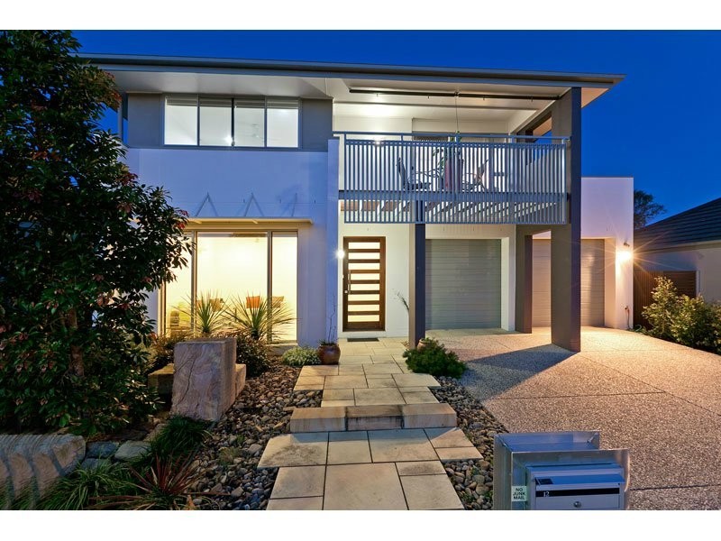 12 Esk Crescent, Wakerley QLD 4154