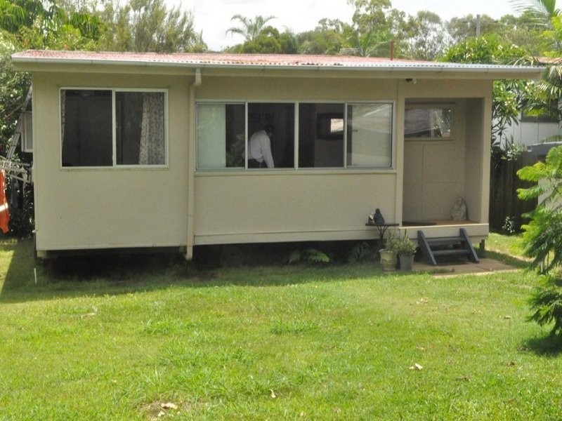 8 Ian Street, Thorneside QLD 4158