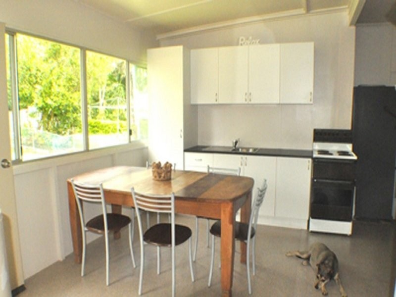 8 Ian Street, Thorneside QLD 4158