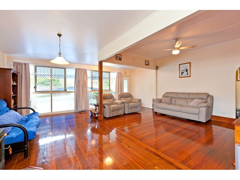 254 Whites Road, Lota QLD 4179