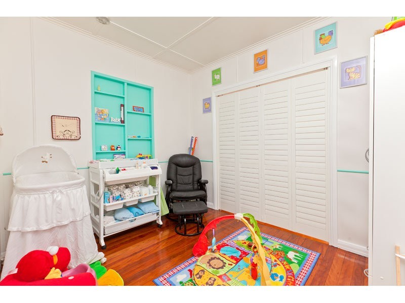 254 Whites Road, Lota QLD 4179