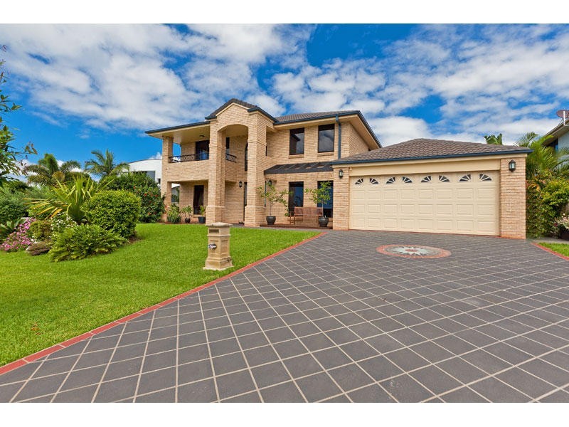 15 Haslingden Drive, Redland Bay QLD 4165