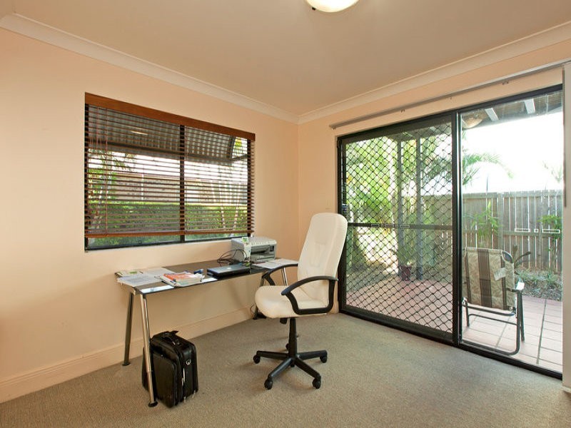 8/68 Shore Street East, Cleveland QLD 4163