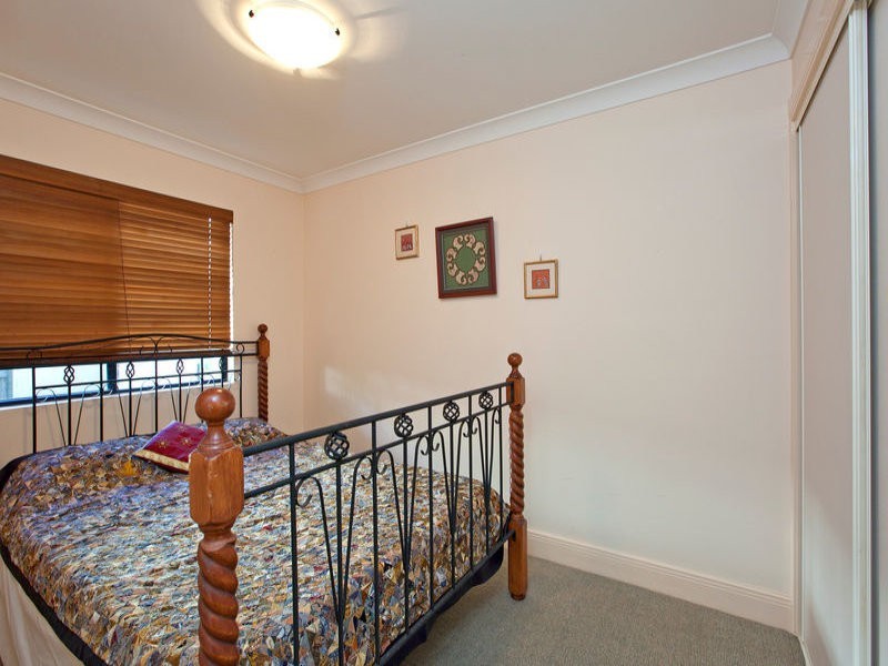 8/68 Shore Street East, Cleveland QLD 4163