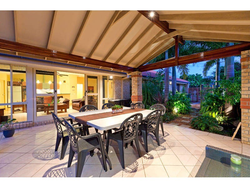 3 Truro Court, Redland Bay QLD 4165