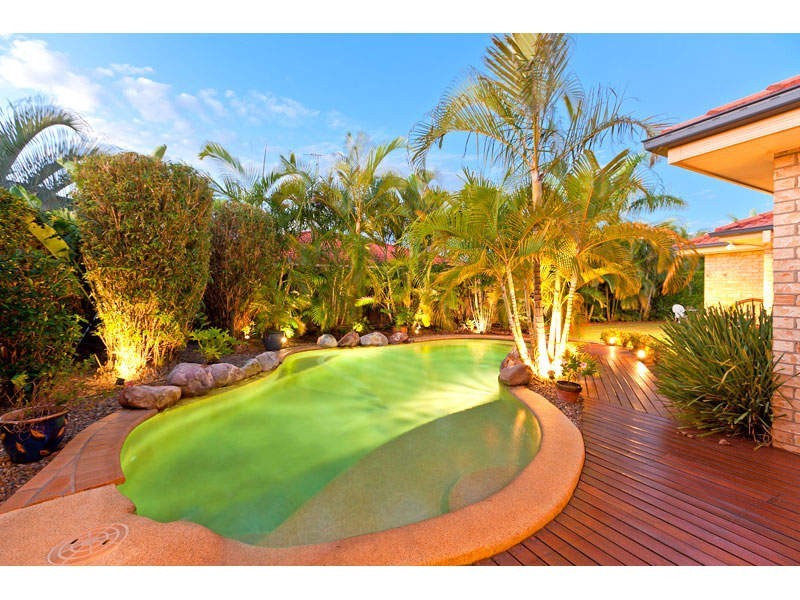 3 Truro Court, Redland Bay QLD 4165