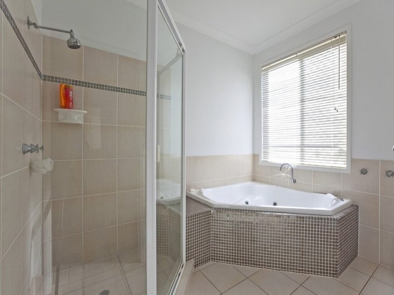 13 Braemar Street, Redland Bay QLD 4165