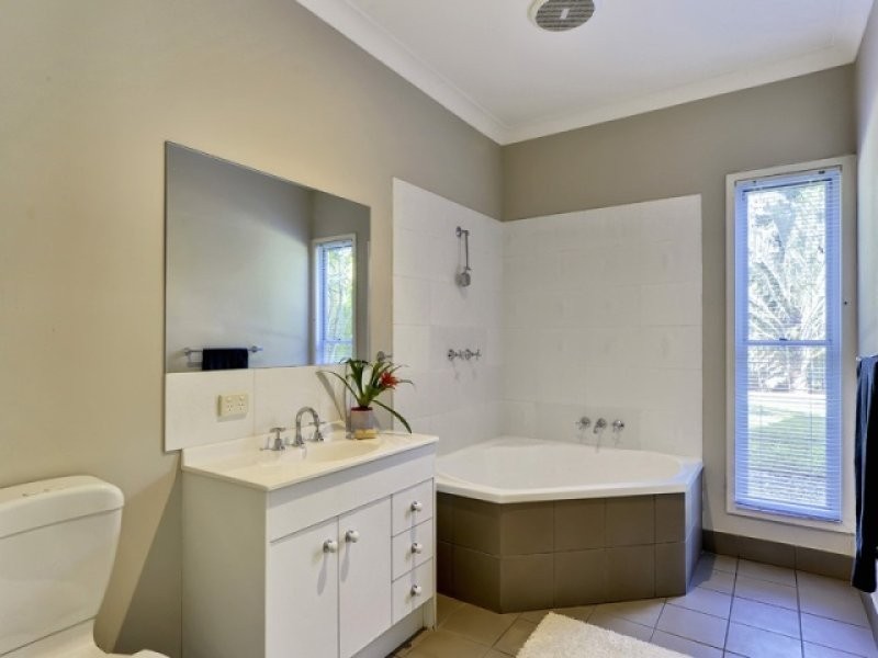 9 Dennison Court, Redland Bay QLD 4165