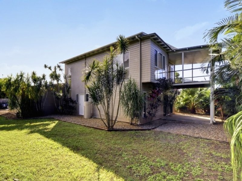 9 Dennison Court, Redland Bay QLD 4165