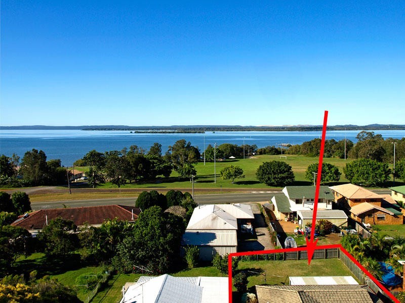 8 Scott Street, Redland Bay QLD 4165