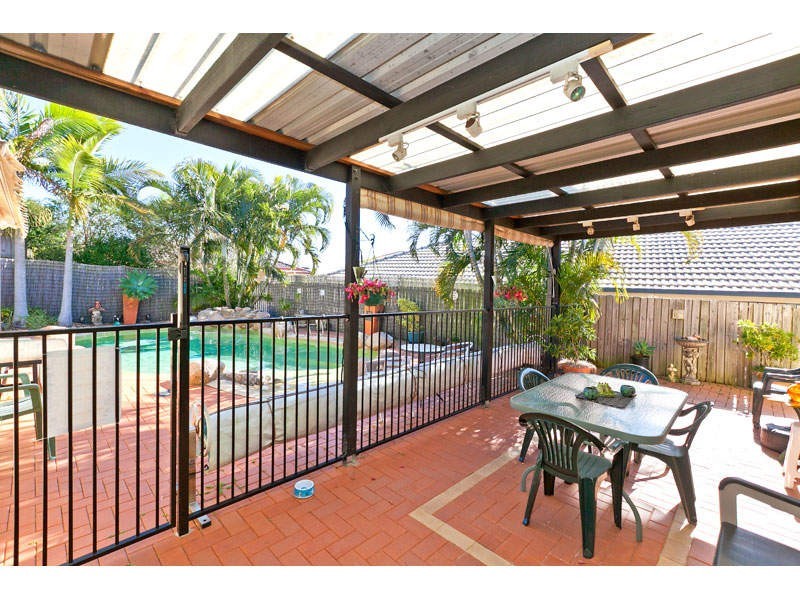 18 Brookvale Drive, Victoria Point QLD 4165