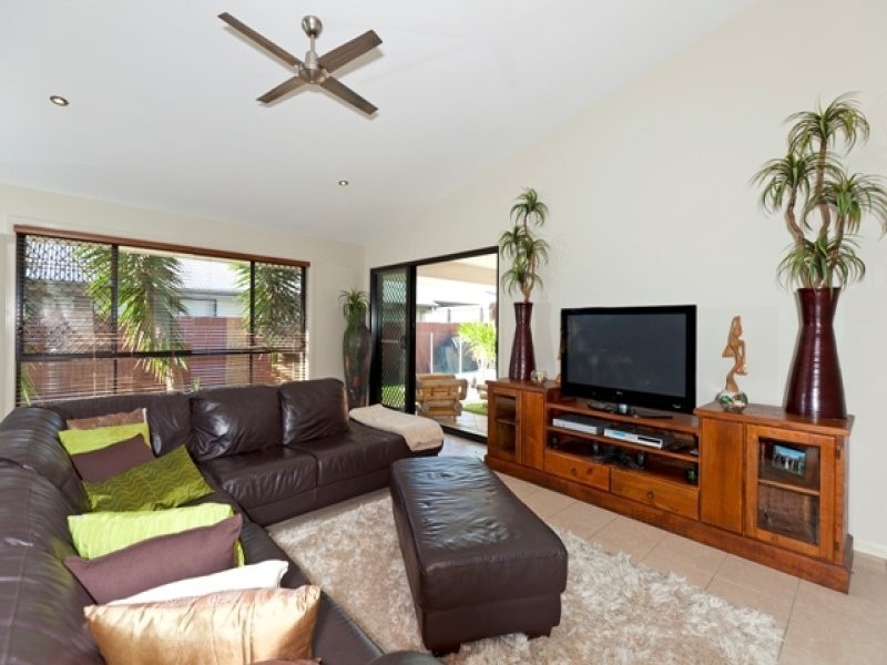 15 Tudar Place, Thornlands QLD 4164