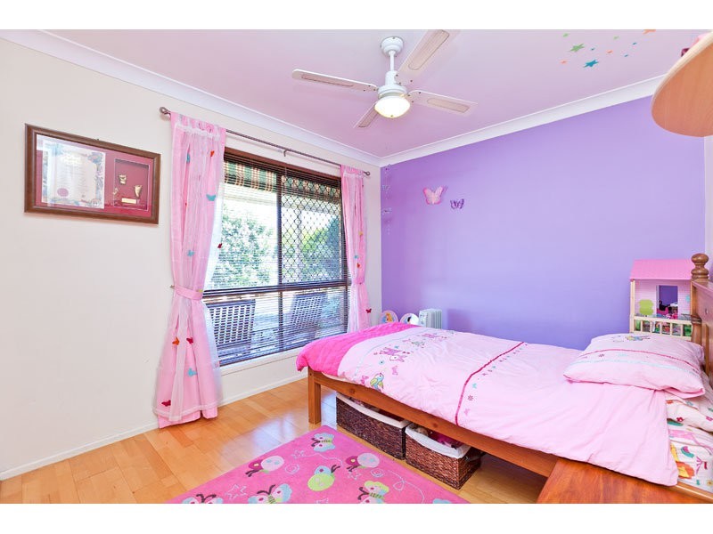 20 Sunningdale Drive, Redland Bay QLD 4165