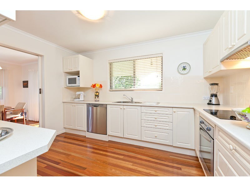 11 Werong Crescent, Cleveland QLD 4163