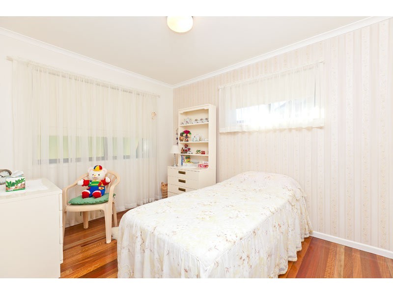 11 Werong Crescent, Cleveland QLD 4163