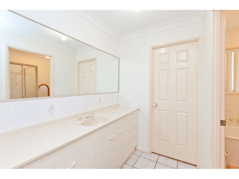 14 Westburn Court, Redland Bay QLD 4165