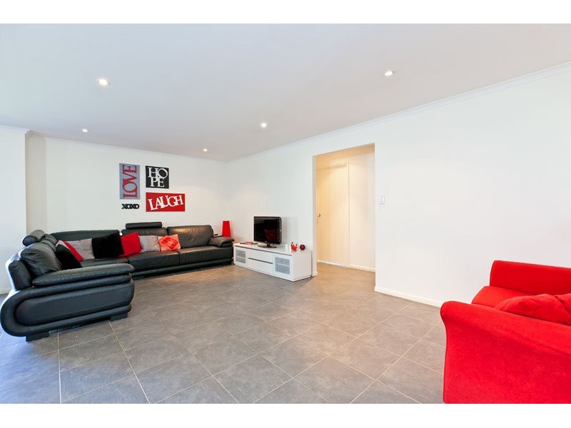 82 Ebony Crescent, Redland Bay QLD 4165