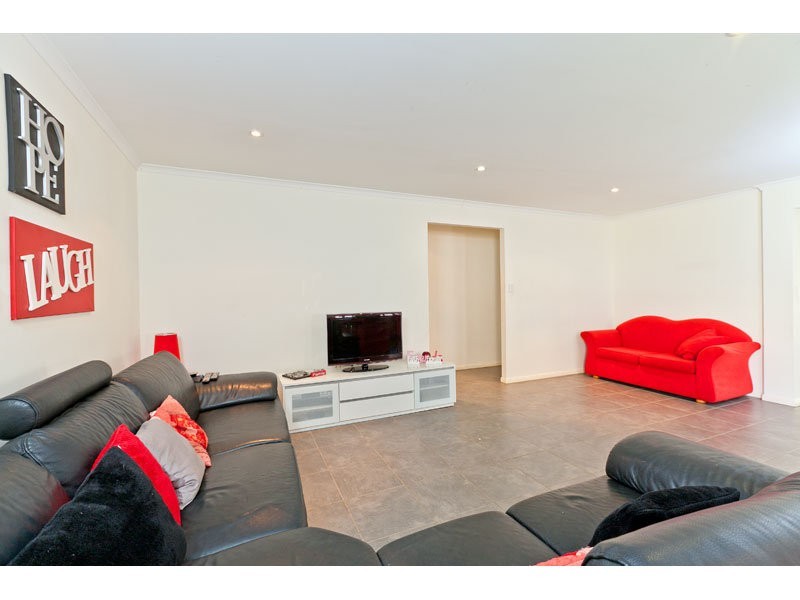 82 Ebony Crescent, Redland Bay QLD 4165