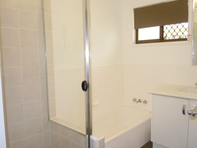 35 Lawn Terrace, Capalaba QLD 4157