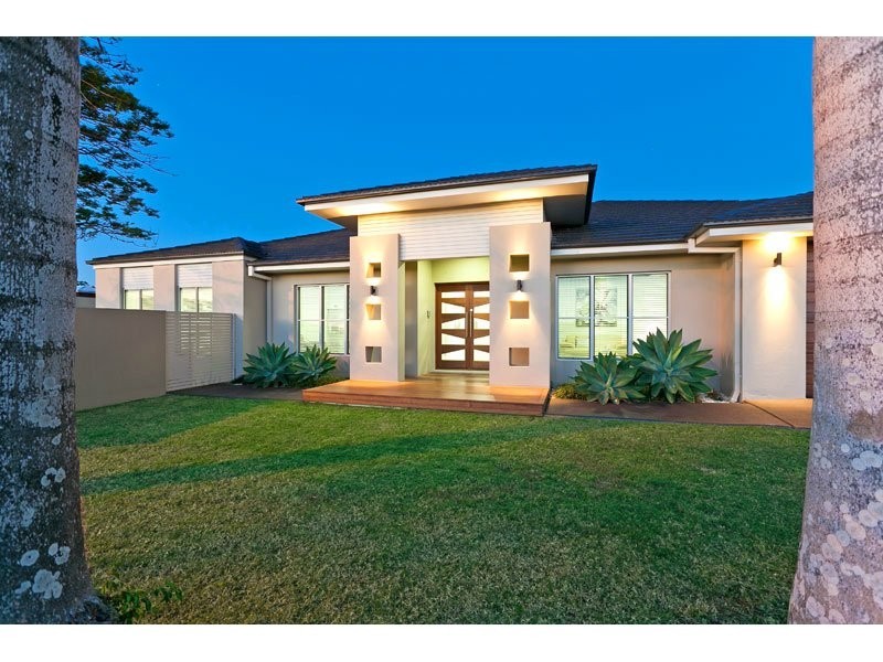 2 Rosemary St, Thornlands QLD 4164